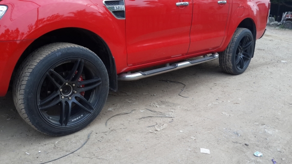 ขายล้อ 6รู  265/45/22 ยางtoyo 12   (ใส่ford ranger อยู่)