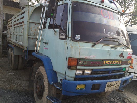 10ล้อดั้ม ISUZU 240 แรง นางฟ้าแท้ รถเดิมสภาพพร้อมใช้ สีด้อยสักหน่อย ห้างแท้ ปี*38 ดั้ม SMM เครื่องสวยคัสซีสวย...