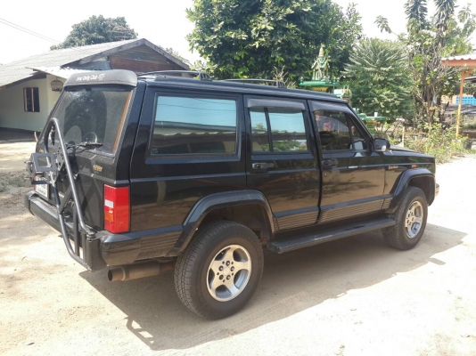 ขายรถ 4 ล้อ Jeep Cherokee 4×4 เกียร์ออโต้ 4000 C.cคานแข็ง ขายรถ 4 ล้อ Jeep Cherokee 4×4 เกียร์ออโต้ 4000 C.cคานแข็ง