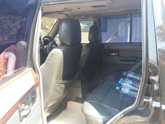 ขายรถ 4 ล้อ Jeep Cherokee 4×4 เกียร์ออโต้ 4000 C.cคานแข็ง ขายรถ 4 ล้อ Jeep Cherokee 4×4 เกียร์ออโต้ 4000 C.cคานแข็ง