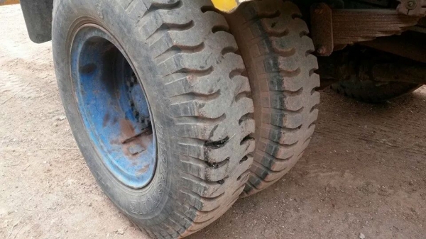 ขายรถน้ำหกล้อ เครื่อง EH700 รถใช้งานอยู่ ยางใหม่6 เส้น แบตเตอรี่ใหม่