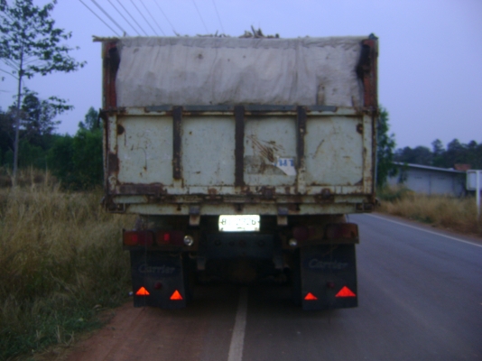 F 17   168แรง  2เพลา  เกียร์กลาง  รถพร้อมใช้งาน  ราคา  660,000 บาท