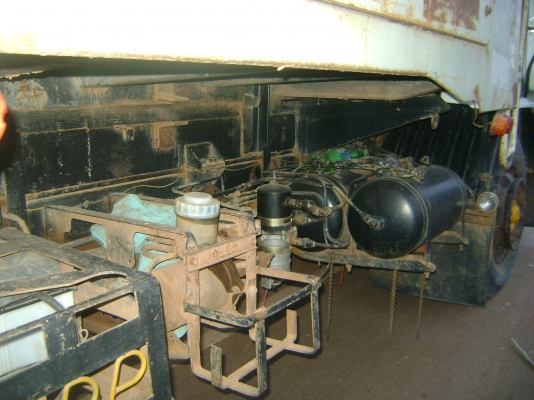 F 17   168แรง  2เพลา  เกียร์กลาง  รถพร้อมใช้งาน  ราคา  660,000 บาท