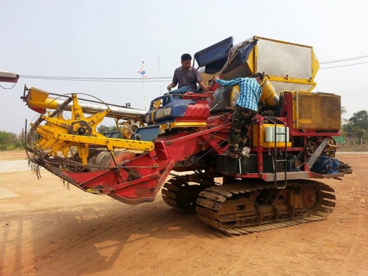 ขายรถเกี่ยวข้าวเดี่ยวทรนงค์ ปี49 เครื่องJO8C 260แรง ตัวเดิน12 ปั้ม23ไดกิ้น อุ้ม2.5ตัน เครื่องดี ช่วงล่างดี สภาพพร้อมใช้งาน เอกสารพร้อมโอน  สนใจโทร 090-8588220คุณนะ 093-3258446คุณบิวตี้ ID:narong498 หรือ www.truck.in.th/498 หรือfb:ณรงค์ ซื้อขายรถมือสอง (เว