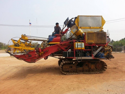 ขายรถเกี่ยวข้าวเดี่ยวทรนงค์ ปี49 เครื่องJO8C 260แรง ตัวเดิน12 ปั้ม23ไดกิ้น อุ้ม2.5ตัน เครื่องดี ช่วงล่างดี สภาพพร้อมใช้งาน เอกสารพร้อมโอน  สนใจโทร 090-8588220คุณนะ 093-3258446คุณบิวตี้ ID:narong498 หรือ www.truck.in.th/498 หรือfb:ณรงค์ ซื้อขายรถมือสอง (เว