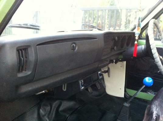 ขายDatsun 620 4ขอ สภาพประกวดได้ ชิ้นส่วนแท้เดิมครบทุกชิ้น  รถพร้อมขับออกงาน