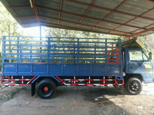 ขายด่วน รถหกล้อ ISUZU 115 , 5เมตร สภาพพร้อมใช้