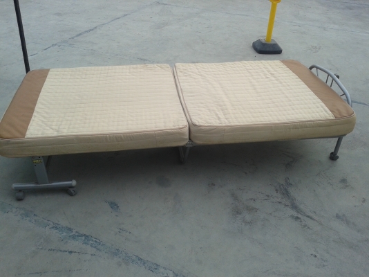 เตียงพับ