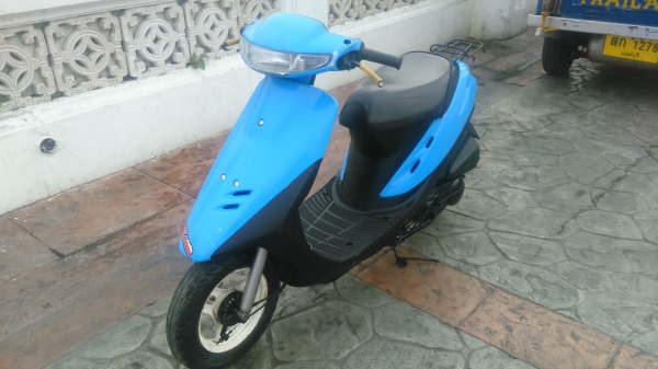 ขายรถป๊อบ HONDA DIO สีฟ้า สภาพดีและพร้อมใช้งานได้เลย สตาร์ด สองระบบ มือเท้า เครื่องโครตดี นิ่มนิ่ม เสียงเงียบมาก สีสวยโอเค ระบบไฟทำงานปกติ ขอขาย 8900 บาท K.tum 0971977571  (ส่งทั่วโลก กทมส่งฟรี)