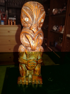 ไม้แกะสลักหายาก