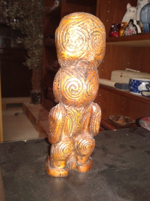 ไม้แกะสลักหายาก