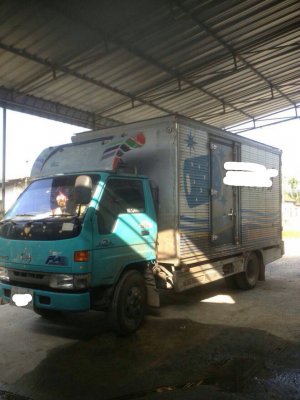 ขายรถบรรทุก 6 ล้อตู้แห้ง HINO DUTRO 136 แรงม้าปี 2543 ราคา 380000