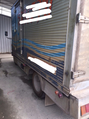 ขายรถบรรทุก 6 ล้อตู้แห้ง HINO DUTRO 136 แรงม้าปี 2543 ราคา 380000