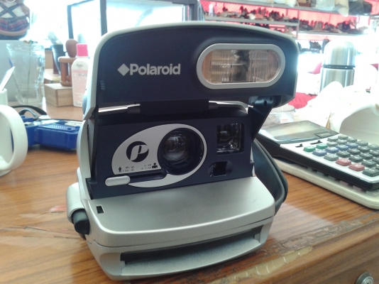 กล้องpolaroid