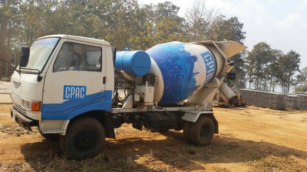 ขายด่วนรถโม้ปูนWO4Dเครื่อง120เเรงโม้ใหม่3คิวโม้ตรงลงเล่มเป็นวัสถุของเหลวคอนกรีตผสมเสร็จ