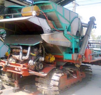 ขายด่วน รถเกี่ยวข้าวไทยเจริญการช่าง รถสวยสภาพดีสุดๆพร้อมทำงานได้เลยครับ เครื่องยนต์ 240 HP 6D17 เทอร์โบ อุ้มปรับระดับ 2.5 ตัน ปั๊มไดกิ้น 23 ช่วงล่างตัวเดิน 12 โซ่ 48 สภาพแน่นดีพร้อมใช้งานได้เลย ราคาต่อรองได้ครับ