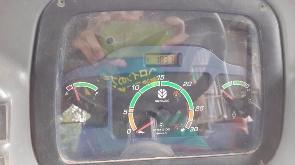 ขายรถไถ นิวฮอนแลนด์ รถออกป้ายแดงมาได้ ปีเดียว เล่มพร้อม ขายรถไถ นิวฮอนแลนด์ รถออกป้ายแดงมาได้ ปีเดียว เล่มพร้อม