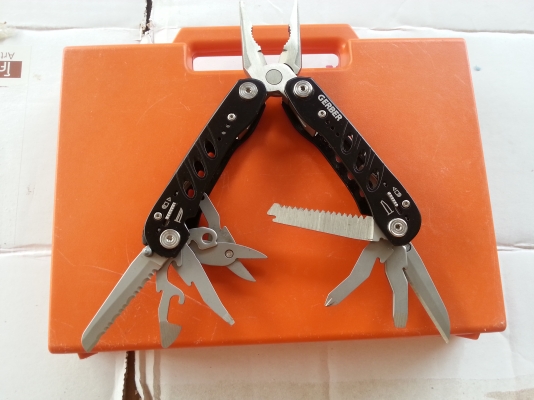 Multi-tool เครื่องมือสาระพัดประโยชน์ Multi-tool เครื่องมือสาระพัดประโยชน์