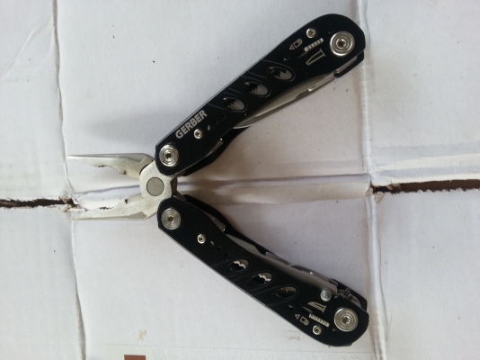 Multi-tool เครื่องมือสาระพัดประโยชน์ Multi-tool เครื่องมือสาระพัดประโยชน์