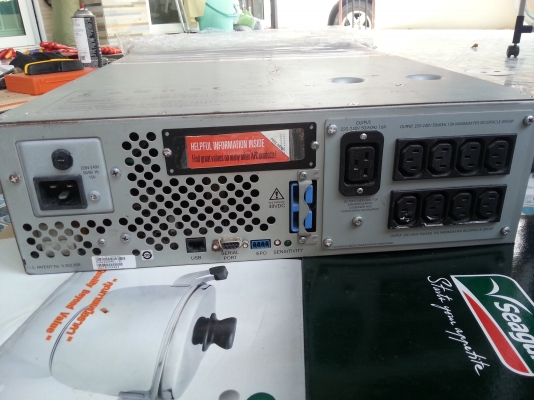 UPS "APC" ตัวใหญ่ ติดตั้งตู้ Rack UPS "APC" ตัวใหญ่ ติดตั้งตู้ Rack