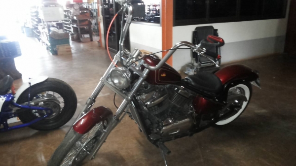 **76,000 บ.ต่อรอง//Vulcan 400** ขาย BIGBIKE CLASSIC มอเตอร์ไซค์ KAWASAKI VULCAN 400 Classic Bike เครื่อง เกียร์ ช่วงล่าง แน่นๆ แรงบิดดี ขับง่าย นั่งสบาย ทรงสวย สีสันสวย แต่งพองาม ยางดี หน้า-หลัง 80\% พร้อมใช้ พร้อมวิ่ง เอกสารInv./สรรพสามิตร ราคาต่อรองได้นิ **76,000 บ.ต่อรอง//Vulcan 400** ขาย BIGBIKE CLASSIC มอเตอร์ไซค์ KAWASAKI VULCAN 400 Classic Bike เครื่อง เกียร์ ช่วงล่าง แน่นๆ แรงบิดดี ขับง่าย นั่งสบาย ทรงสวย สีสันสวย แต่งพองาม ยางดี หน้า-หลัง 80\% พร้อมใช้ พร้อมวิ่ง เอกสารInv./สรรพสามิตร ราคาต่อรองได้นิ