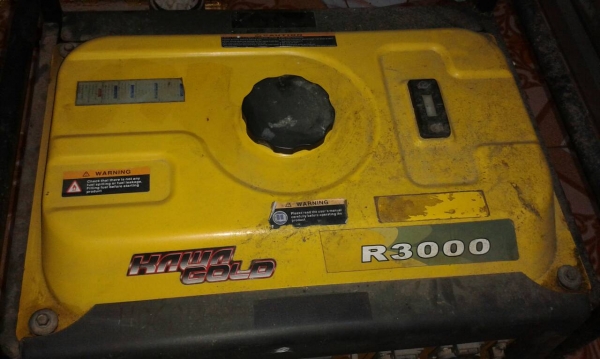 ขายเครื่องปั่นไฟฟ้ามือสอง ราคา 4000 บาท