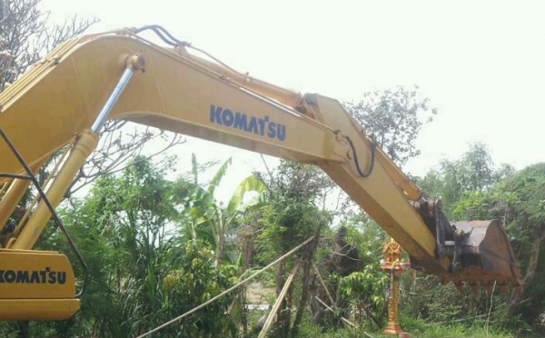 แบคโฮ KOMAT&#039;SU-PC200-6 สภาพดีสวยเดิมทุกระบบ พร้อมลุยงาน เล่มทะเบียนมีพร้อม