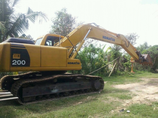 แบคโฮ KOMAT'SU-PC200-6 สภาพดีสวยเดิมทุกระบบ พร้อมลุยงาน เล่มทะเบียนมีพร้อม แบคโฮ KOMAT'SU-PC200-6 สภาพดีสวยเดิมทุกระบบ พร้อมลุยงาน เล่มทะเบียนมีพร้อม