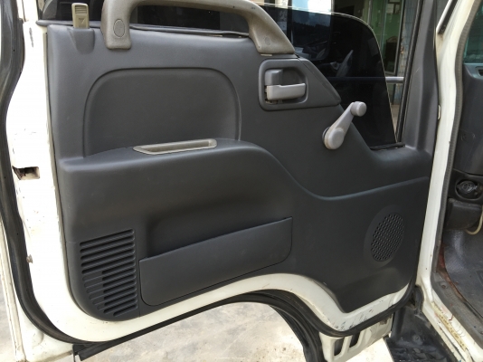 ขาย6ล้อNPR130โบรถห้างปลายปี50ไฟเพชร