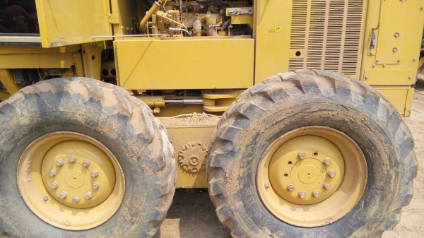 ขายด่วน 2คัน เกรดเดอร์&รถบดสั่นสะเทือน CATERPILLAR ขายด่วน 2คัน เกรดเดอร์&รถบดสั่นสะเทือน CATERPILLAR