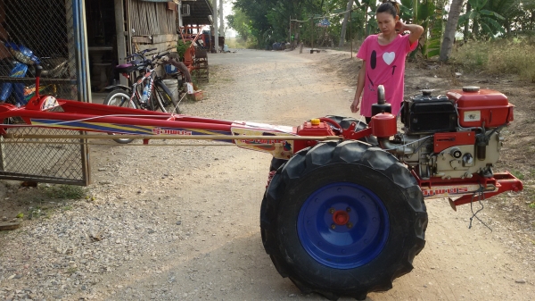 ขายเครื่องอีที110และโครงรุ้งเพชรรุ้นใหม่พร้อมอยางราคา32000บาทจะชื้อแต่เครื่องก็ได้จะชื้อแต่โครงก็ได้นะครับราคานี้ยังต่อรองได้อีกนะครับรถอยู่ วังบัว อ คลองขลุง จ กำแพงเพชรโทร0813655997อำพร พาเจริญ