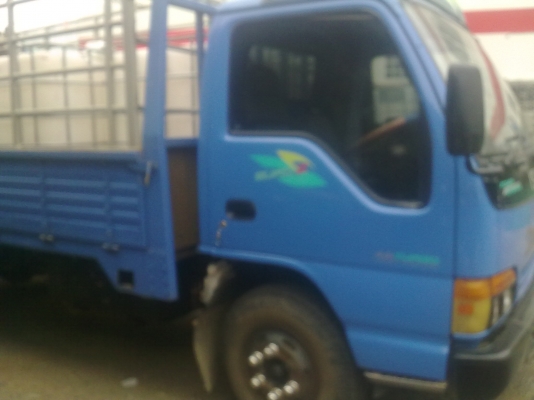 ขายหกล้อ ISUZU NPR 120 แอร์ ขายหกล้อ ISUZU NPR 120 แอร์