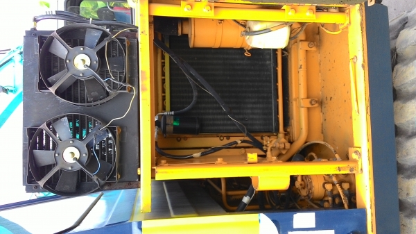 ขายด่วน รถขุด KOBELCO SK60-2 บูมตัวยู   แทรคยาง ชั่วโมงการทำงานน้อย มาก   สภาพสวยมากๆๆๆ  แอร์เย็น พร้อมใช้งาน  โทร 089-3818694 ดวงนภา  เตียวตระกูล