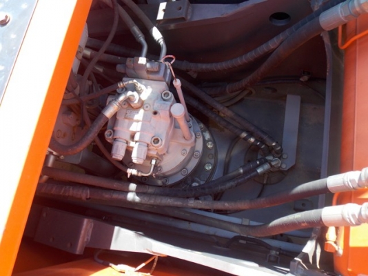 ขายด่วนรถขุด HITACHI ZX200-3 ปี 2006