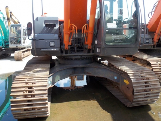 ขายด่วนรถขุด HITACHI ZX200-3 ปี 2006 ขายด่วนรถขุด HITACHI ZX200-3 ปี 2006