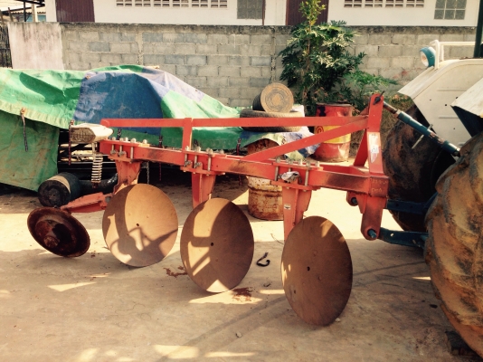 ขายผาน3ตราช้างครับ. ซื้อมาแล้วลากไม่ไหวครับ