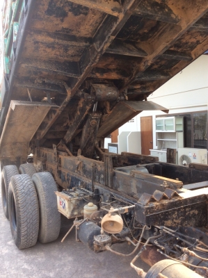 HINO10ล้อดั๊ม 3Hแท้ 195แรง เครื่องดี ครัทซีสวย  พร้อมใช้งานได้เลย ขาย 790,000 บาท (ศุภากร 081-4252943)