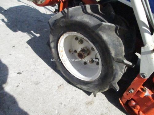รถเกี่ยวข้าวเดินตาม   KUBOTA     RB30  รหัสสินค้า : 14001877  หรือเพิ่มเติมไดที่ www.nihonmono.com