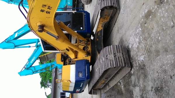 ขายด่วน รถขุด KOMATSU PC120-5   เก่าไทย   แทรค 60  ปั๊มดี  เครื่องดี  เอวแน่น  โซ่สวย  ระบบไฟฟ้าครบ   สภาพสวยมากๆๆๆ   พร้อมใช้งาน  โทร 089-3818694 ดวงนภา  เตียวตระกูล