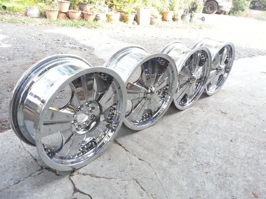 ขอบ17 โครมเมี่ยม4รู100