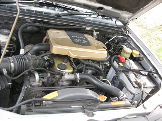 Thai rung Isuzu Adventure Thai rung Isuzu Adventure