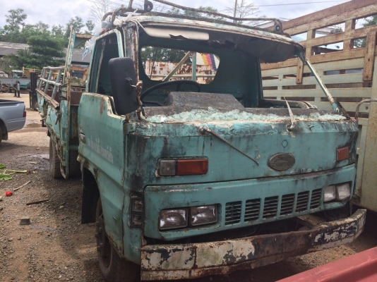 6ลัอกระบะคาโก้ 110 แรง.ชีต้า ISUZU TRC4S เครื่อง4BE1. คัสซีสวย....เล่มทะเบียนพร้อม. แจ้ง ม.79 ไว้