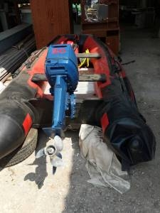 เรือเครื่องยามาฮ่า 15 แรงเรือยางลมครับ นั่งได้ 5  คนครับ  เครื่องเรือ 15  แรงของยามาฮา  ใบพัดแบบสั้นครับ  พร้อมใช้ครับ  ทั้งลำราคานี้คุ้มครับ