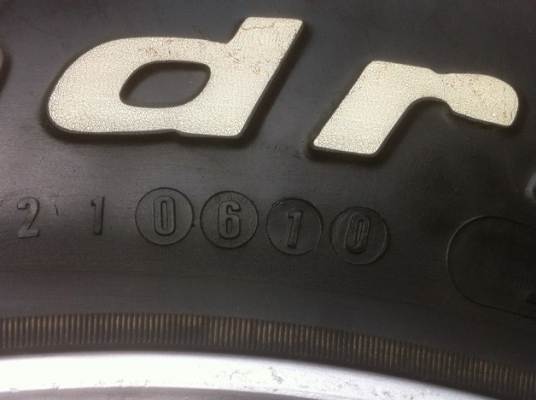 ขายล้อ d4d พร้อมยาง bf all 30