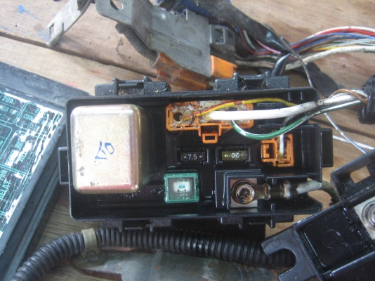 กล่องฟิวเครื่องเทค