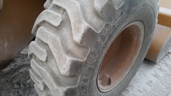 KOMATSU 510 KOMATSU 510