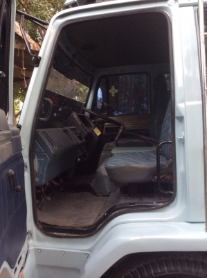 ISUZU6ล้อROCKY ดั๊ม 195 แรงแท้ เครื่องดี ครัทซีสวย กะบะต่อใหม่  ครัทซีใหญ่ยาวตลอด ขาย 800,000 บาท(ศุภากร081-4252943)