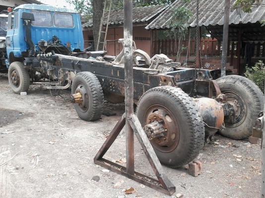 ขายด่วนครับ HINO F18 เล่ม ท.บ. พร้อม ช่วงล่าง 2 เพลา ตามรูปเลยครับ เอกสาร ม79