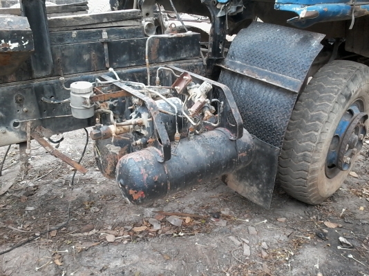 ขายด่วนครับ HINO F18 เล่ม ท.บ. พร้อม ช่วงล่าง 2 เพลา ตามรูปเลยครับ เอกสาร ม79