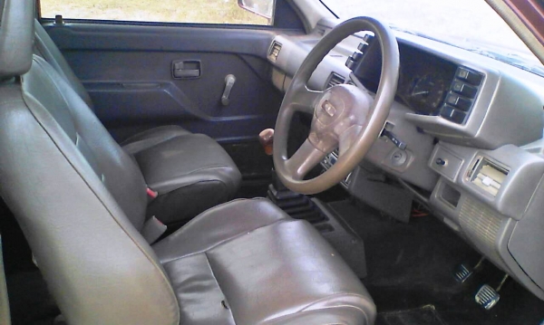 TFR แค๊ป ปี 1995 เครื่องดี ช่วงล่างแน่น สีสวย ภายในสะอาด TFR แค๊ป ปี 1995 เครื่องดี ช่วงล่างแน่น สีสวย ภายในสะอาด